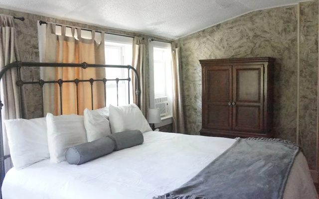 The Frogtown Inn