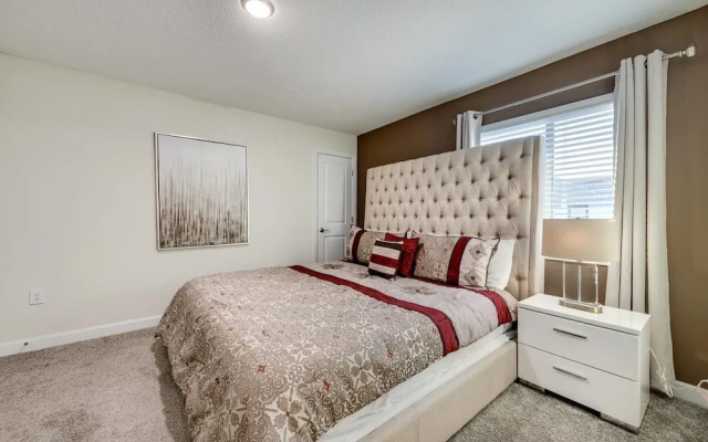 Elegant Home With Themed Bedrooms Near Disney
