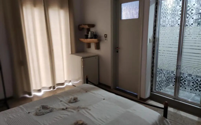 Gioula's Residence