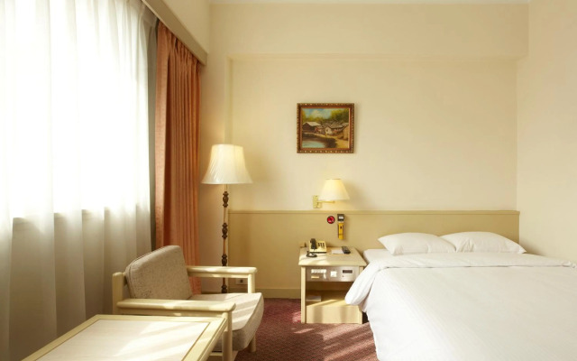 Emperor Hotel