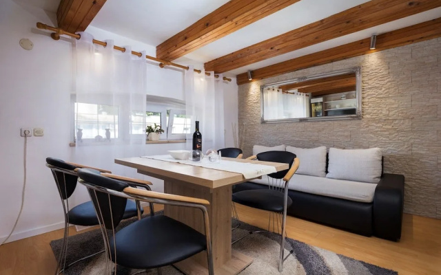 Apartment Akvileia