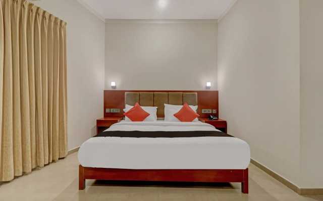 Super Townhouse Kizhakkambalam Tourist Home