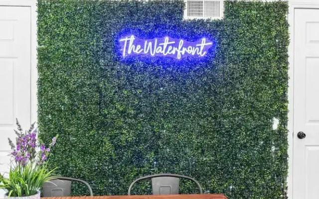 The Waterfront - Waterslide Game Room Sleeps 26