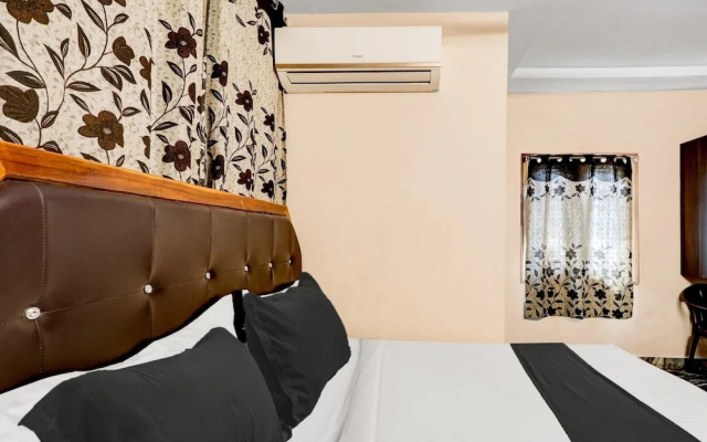 Super OYO Hotel O Adarsh Nagar Near Kavya Hospital