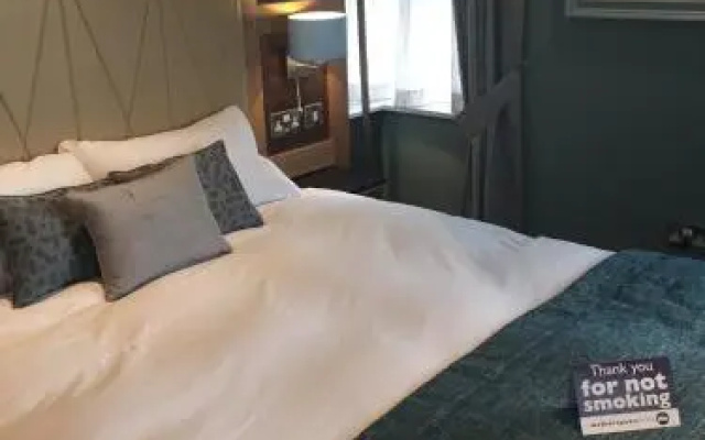 The Bull & Stirrup Hotel