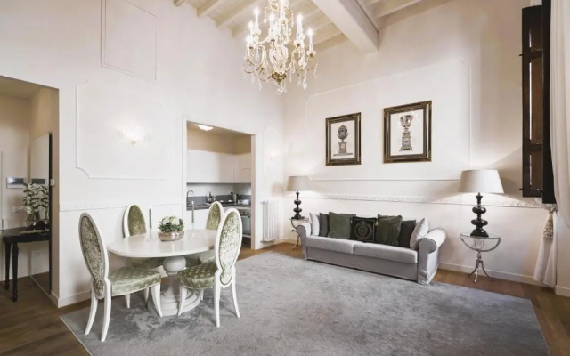 Luxury Apartment Rucellai