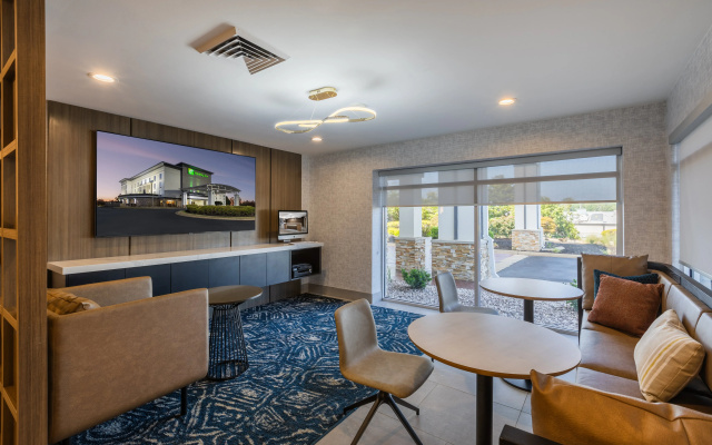 Holiday Inn Anderson by IHG