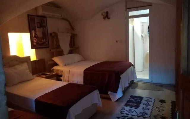Sark Ciragan Konak