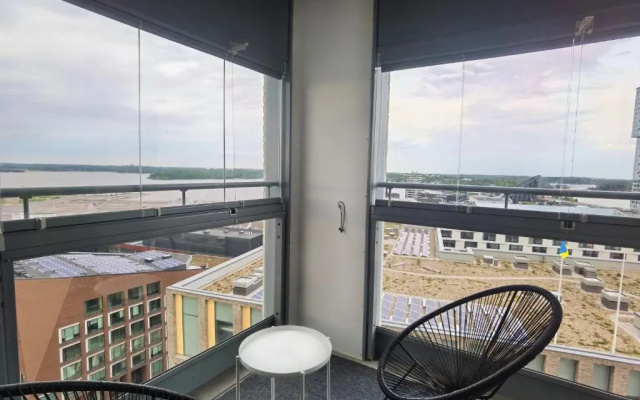10. floor apartment near city center