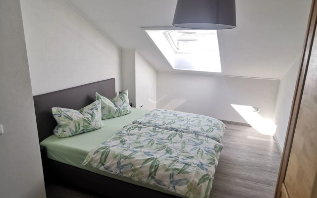 Refined Apartment in Bleialf with Skiing nearby