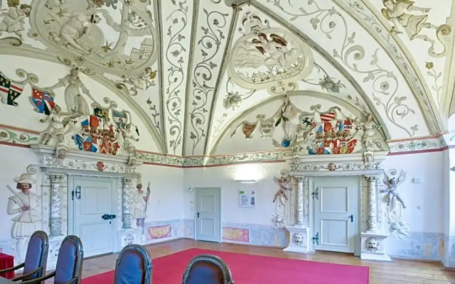 Schloss Weinberg