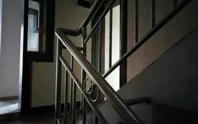 Qichun Spring Apartment