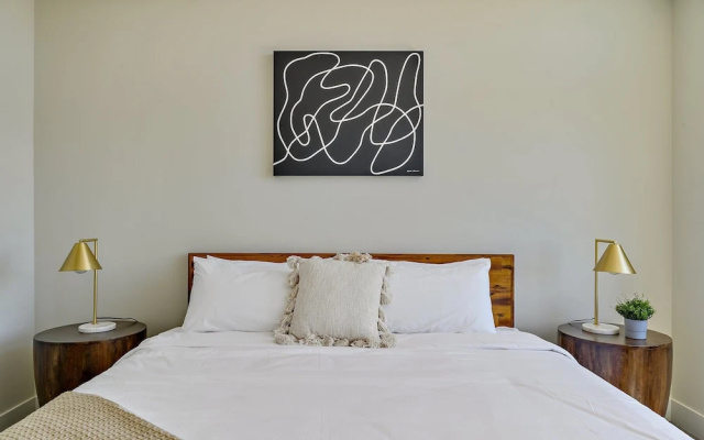 2880: Modern Lifestyle Loft at Espadin