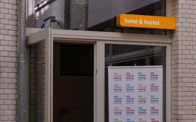 Five Elements Hostel Leipzig вид на фасад