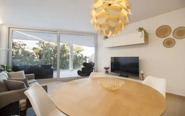 Sea View Apartment Near The Beach