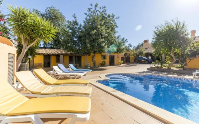 Villa - 7 Bedrooms with Pool and WiFi - 107981