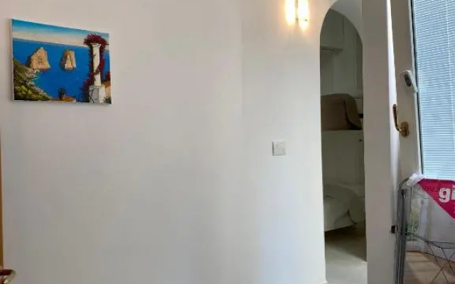 Suite Posterus 5