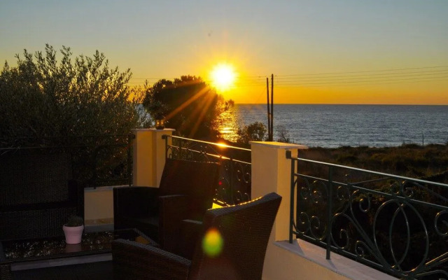 Holiday House Angelos C on Agios Gordios Beach
