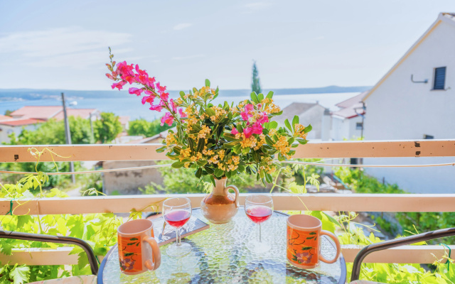 Orange Apartment Sea View