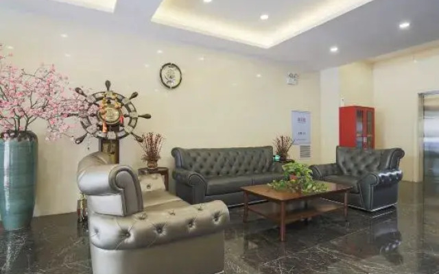 Xinyue Hotel (Mudanjianghuochebeizhanxinhualudian)