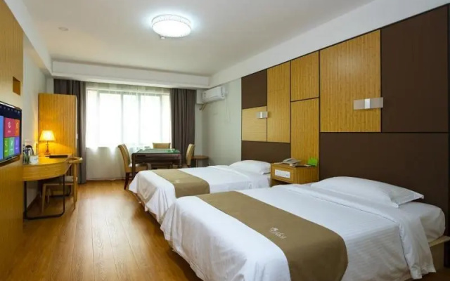 Vatica Hangzhou Linan Qianwang Street Hotel