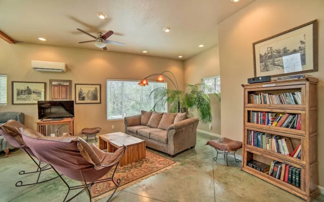 'hilltop Loft' Ukiah Vacation Rental!
