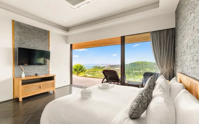 Villa Firefly