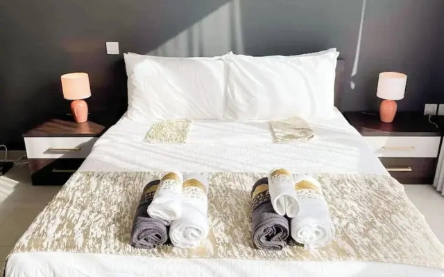 Modern Studio Dubai Marina