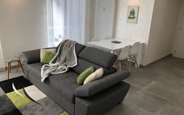 Joe Luxury House