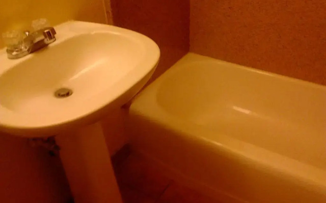 Welcome Inn and Suites