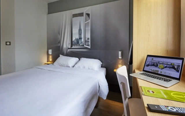 B&B HOTEL Caen Mémorial