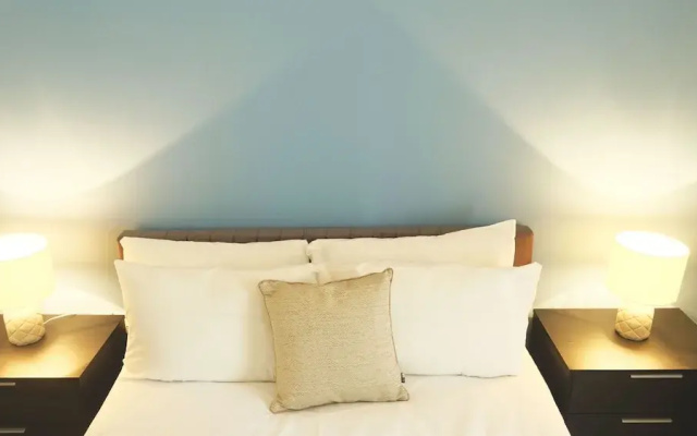 Accomodo London Southbank - Spacious & Elegant Apartments near Big Ben & London Eye