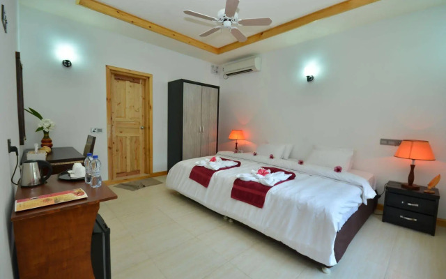 Athiri Inn