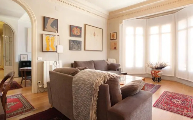 LetsGo Diagonal Avenue Apartment Balmes
