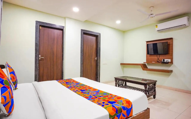 Fabhotel Uday Vilas