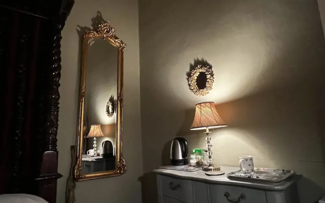 Central Bath Georgian Rooms