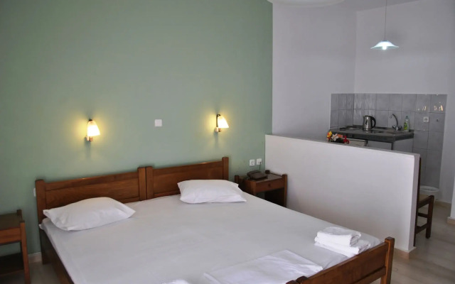 Filoxenia Hotel & Apartments