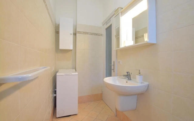 Awesome Apartment in Bracco - Moneglia With 1 Bedrooms and Wifi