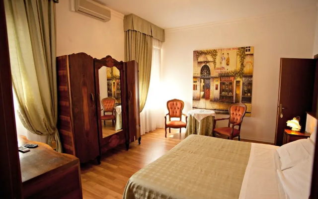 B&B Mini Palace