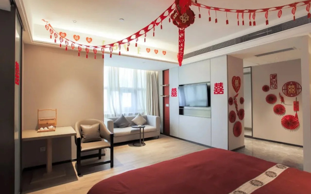 Echeng Hotel (Changchun Yiqi, West High-speed Railway Station)