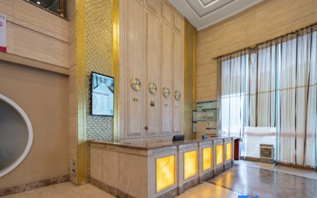 Victoria Hotel (Dongyang Geshan Road Light Rail Station)