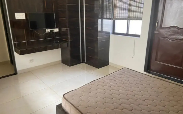 Ocho Homes by Eight Continents, Belapur