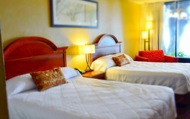Crystal Cove Hotel
