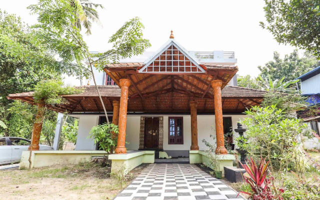 Sreepadmini Ss Ayurmadam by OYO Rooms