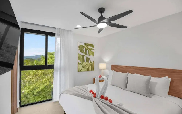 Heavenly View - 2 Bdrm Oceanview Apartment