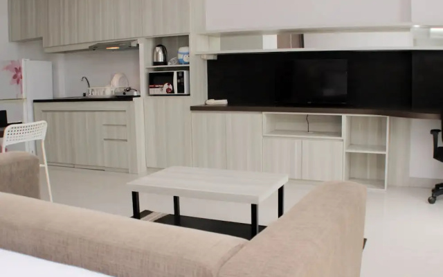 Comfortable And Spacious Studio At Azalea Suites Apartment
