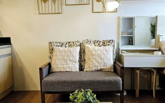 Room-cozy Cebu City Condo - Heart of the