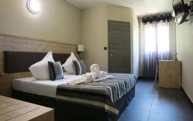 Hôtel Le Banana's -  Auberge du Corsigliese