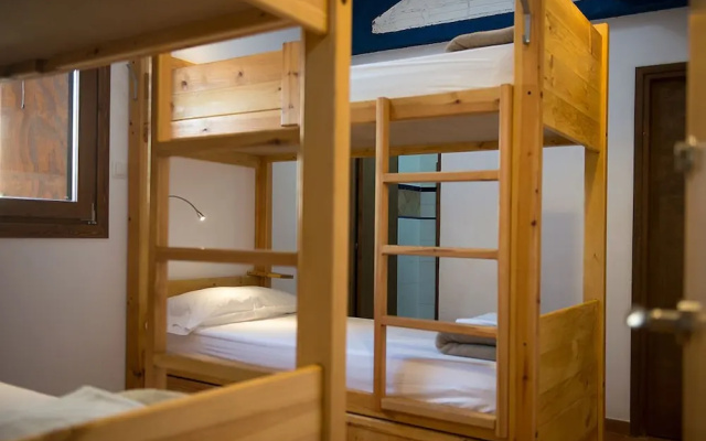 Crux Albergue