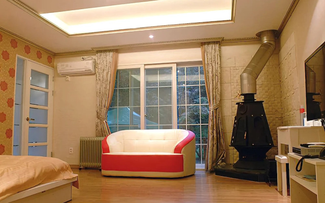 Gangneung Hills Five Pension